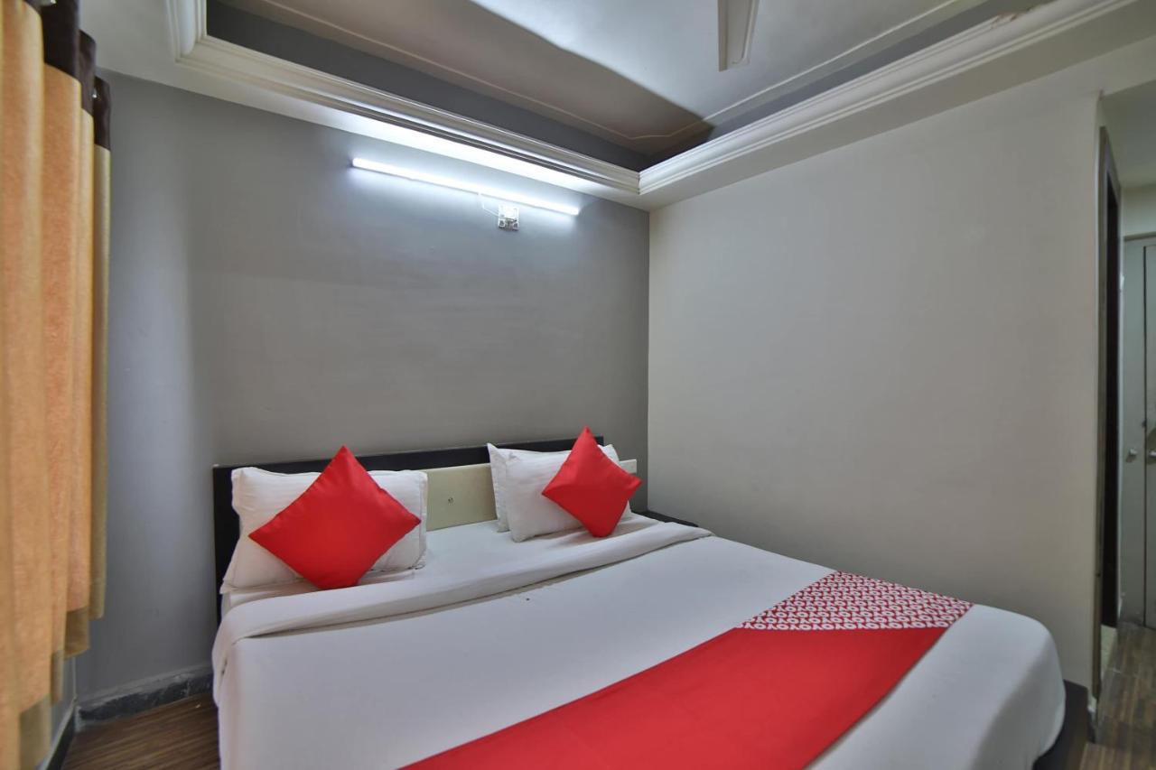 Oyo 41929 Hotel Loyal Residency Jāmnagar 외부 사진