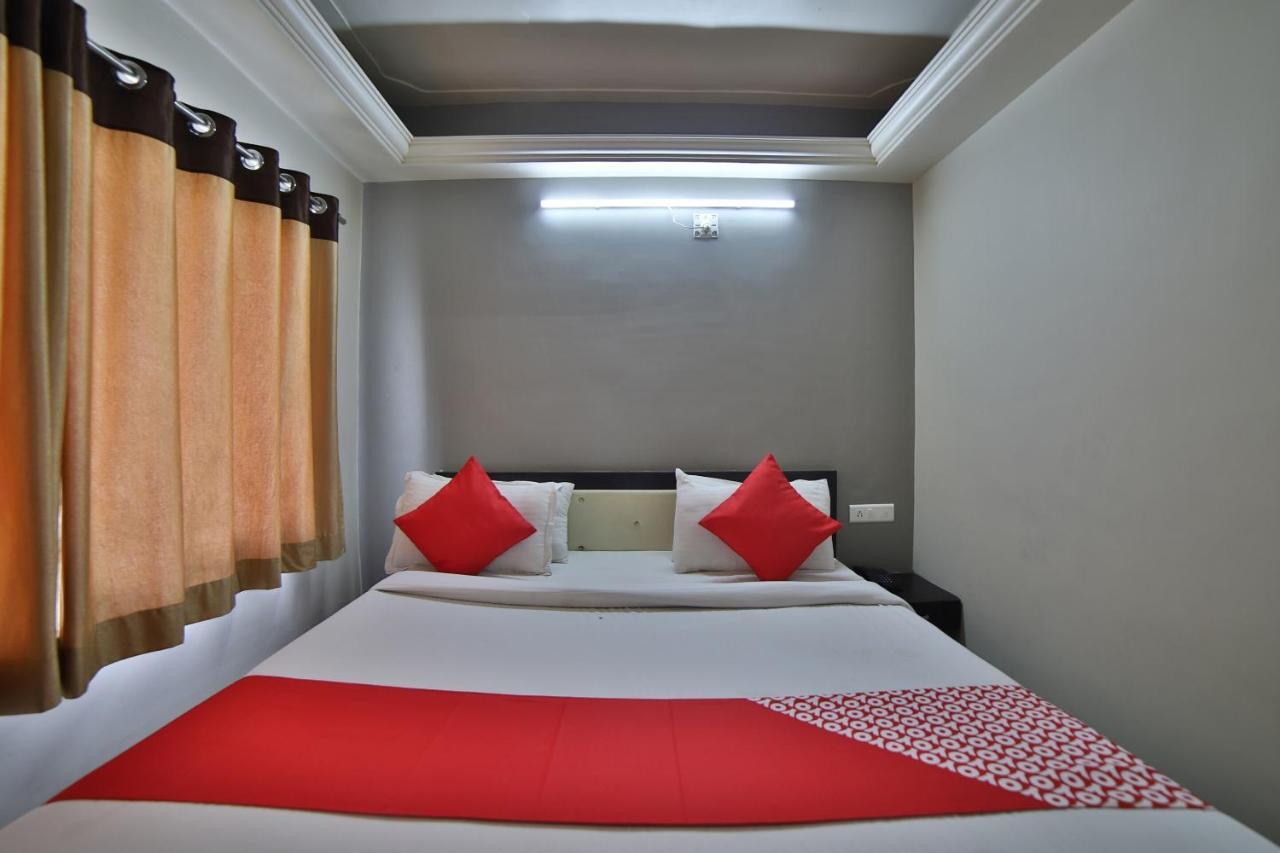 Oyo 41929 Hotel Loyal Residency Jāmnagar 외부 사진